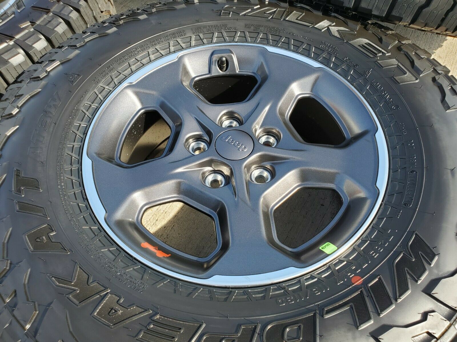 17" Jeep Gladiator Rubicon 2020 OEM wheels