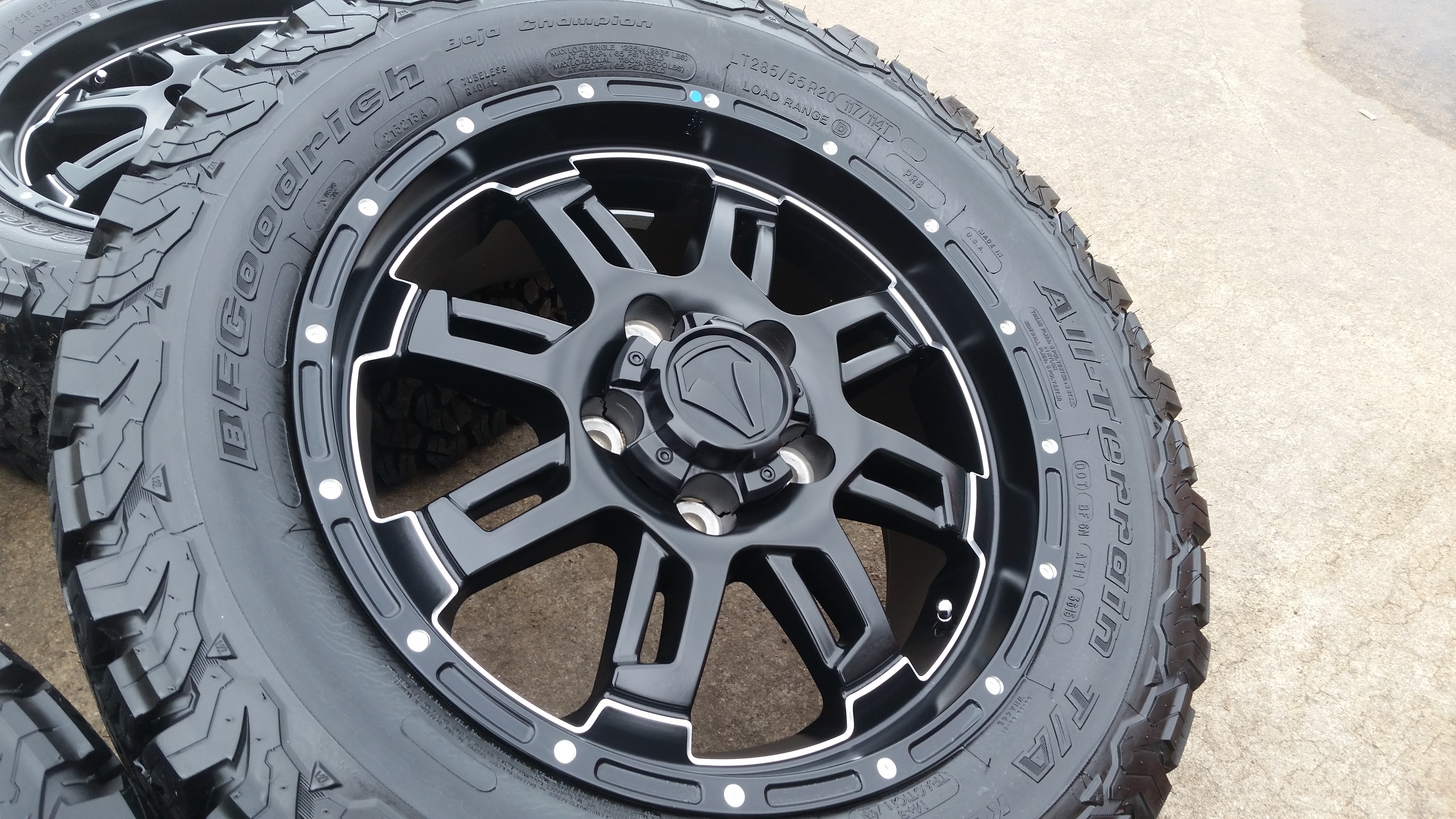 20" Toyota Tundra TSS Black OEM Wheels